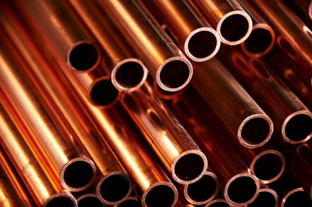 Many copper pipes, warehouse copper plates.